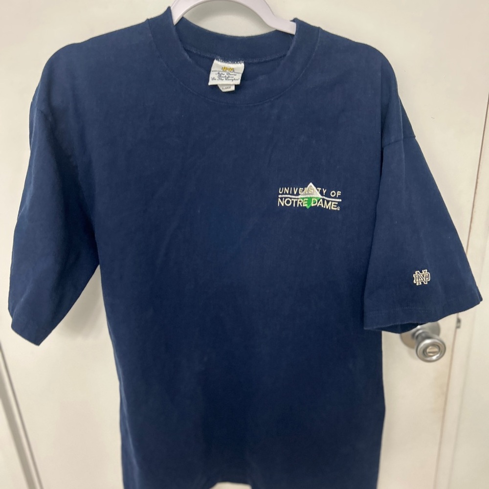 Vintage Notre Dame University Fighting Irish Exclusive Campus Bookstore T Shirt